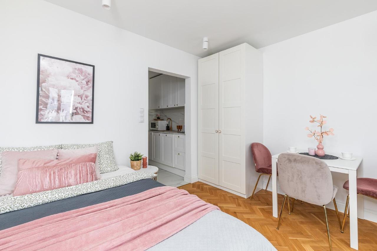 Superapart Dyminska 6 Lägenhet Warszawa Exteriör bild
